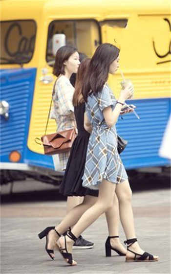 卧龙影视下载视频的地址