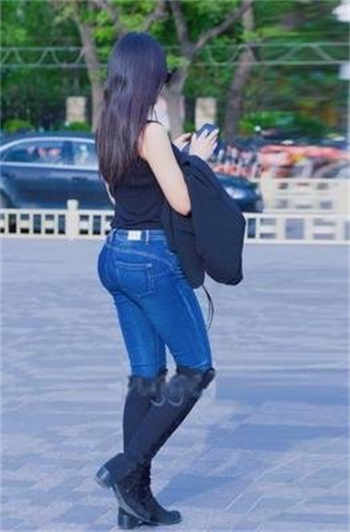 果冻影业女演员张月