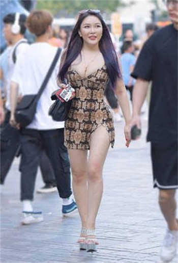 戚小怜照片