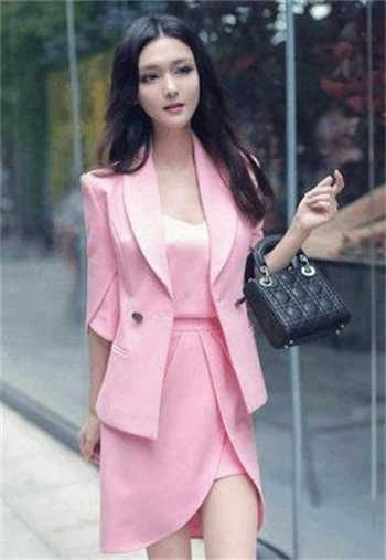 女人没裤子没衣服