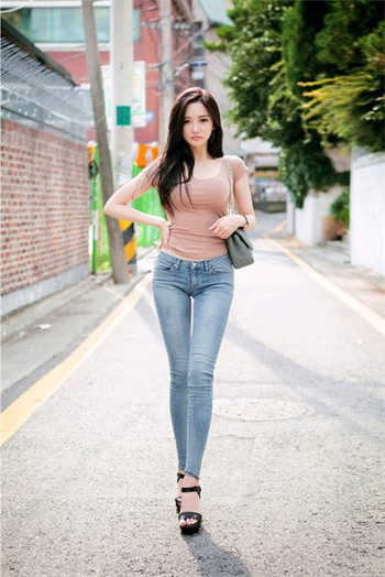 5号房中国女主播
