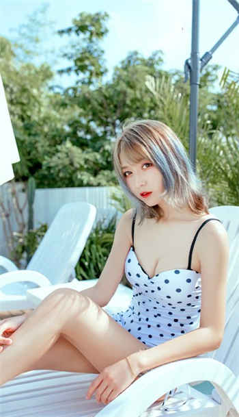 凌辱小故事无翼鸟