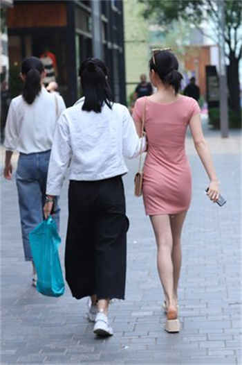 夜晚双人做的双人运动