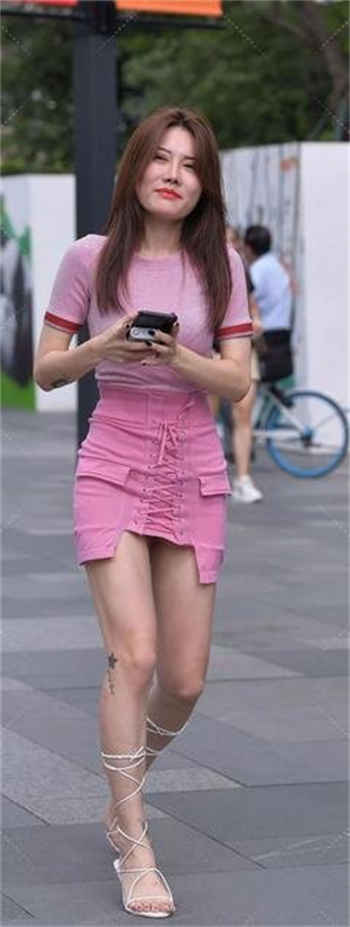 《只为你回眸浅笑》