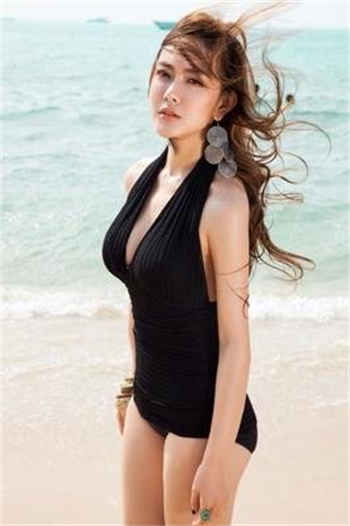 抖音李颖薇微胖衣服设计