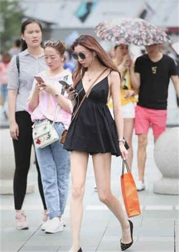 废材逆天神君盛宠小狂妃