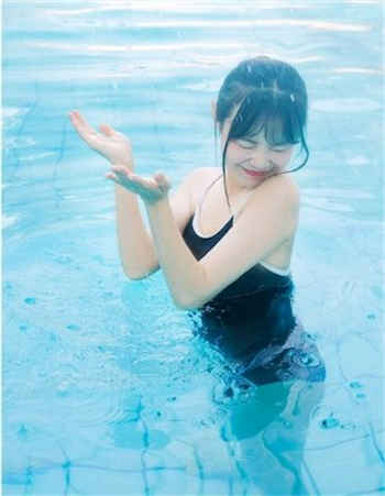 《断腿美人》by狄醉山