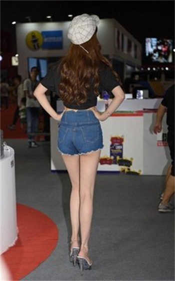 女儿的试探果冻传媒