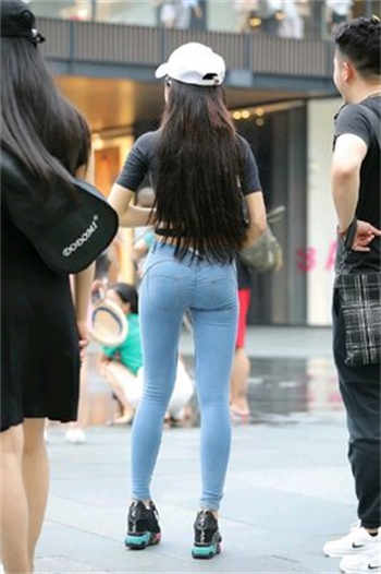商务出差戴绿老板