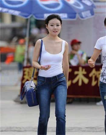 暑假小莹的乳液计全文